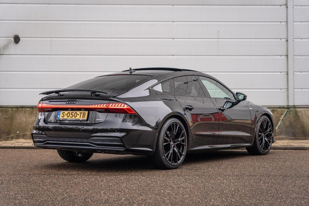 Audi A7 Sportback 55 TFSIe 367PK PHEV Quattro S Edition Comp, Auto's, Audi, 14 kWh, Gebruikt, 4 cilinders, Zwart