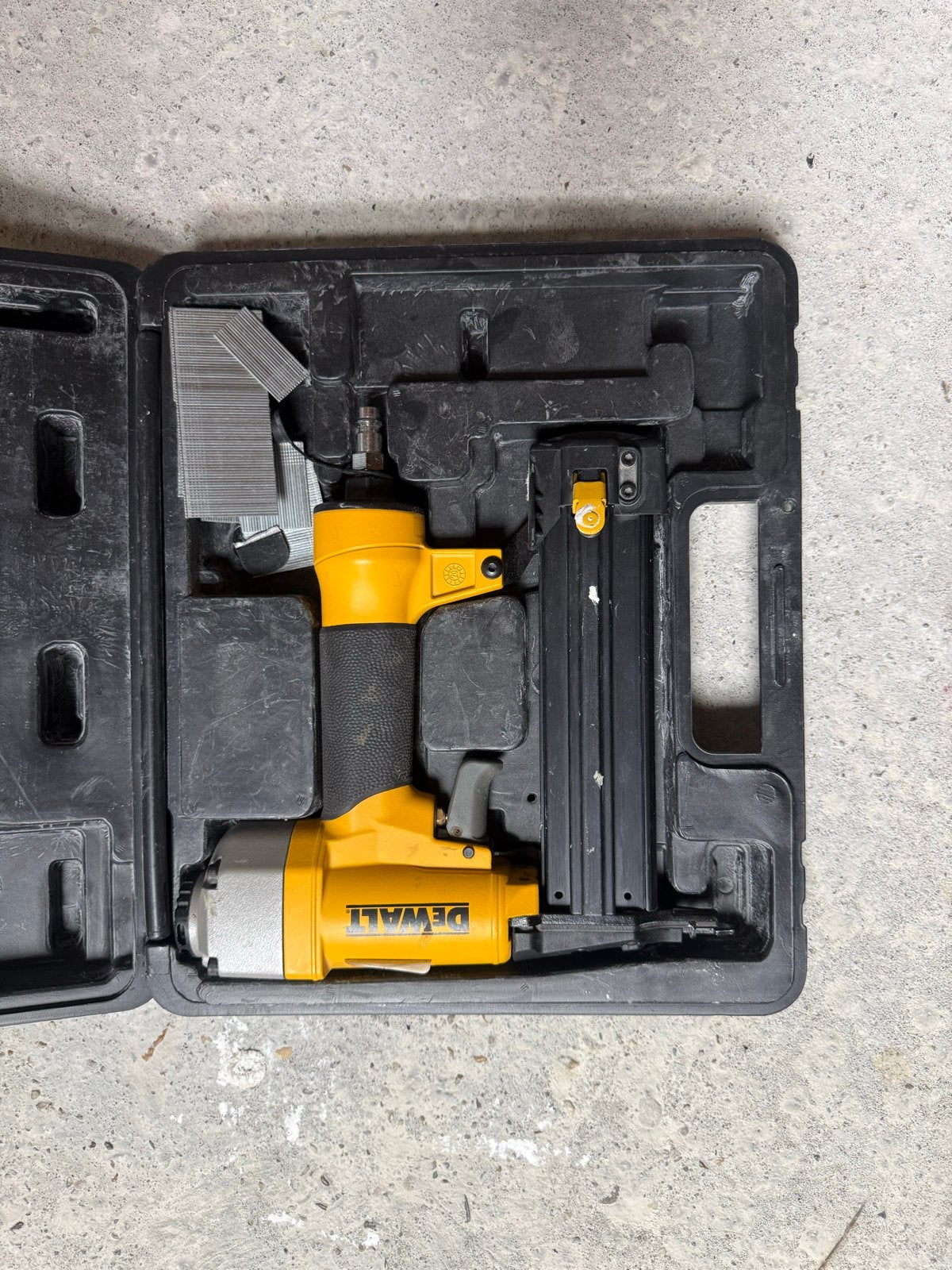 DeWalt Tacker, Ophalen of Verzenden, Gebruikt, Tacker/nietmachine, DeWalt