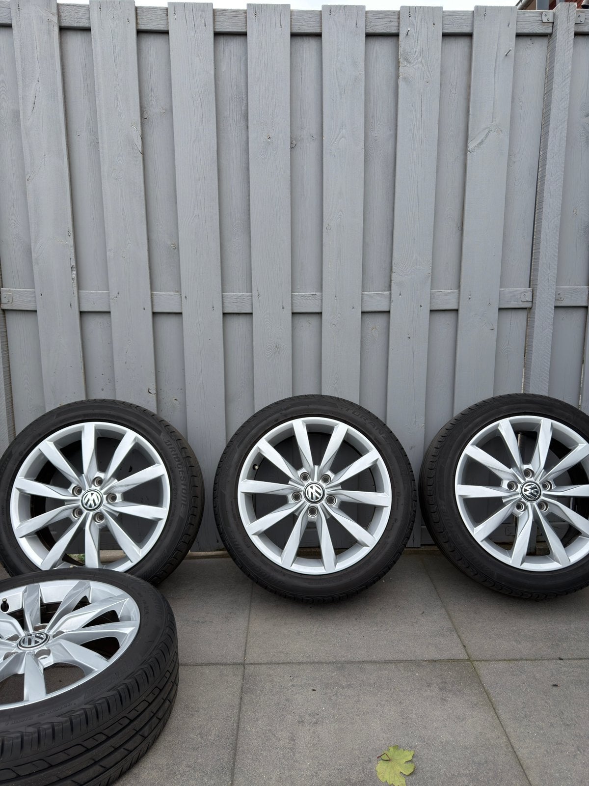 Originele Volkswagen Dijon Velgen 225/45R17 Zomerset 5x112, Auto-onderdelen, Ophalen, Gebruikt, Banden en Velgen, 17 inch