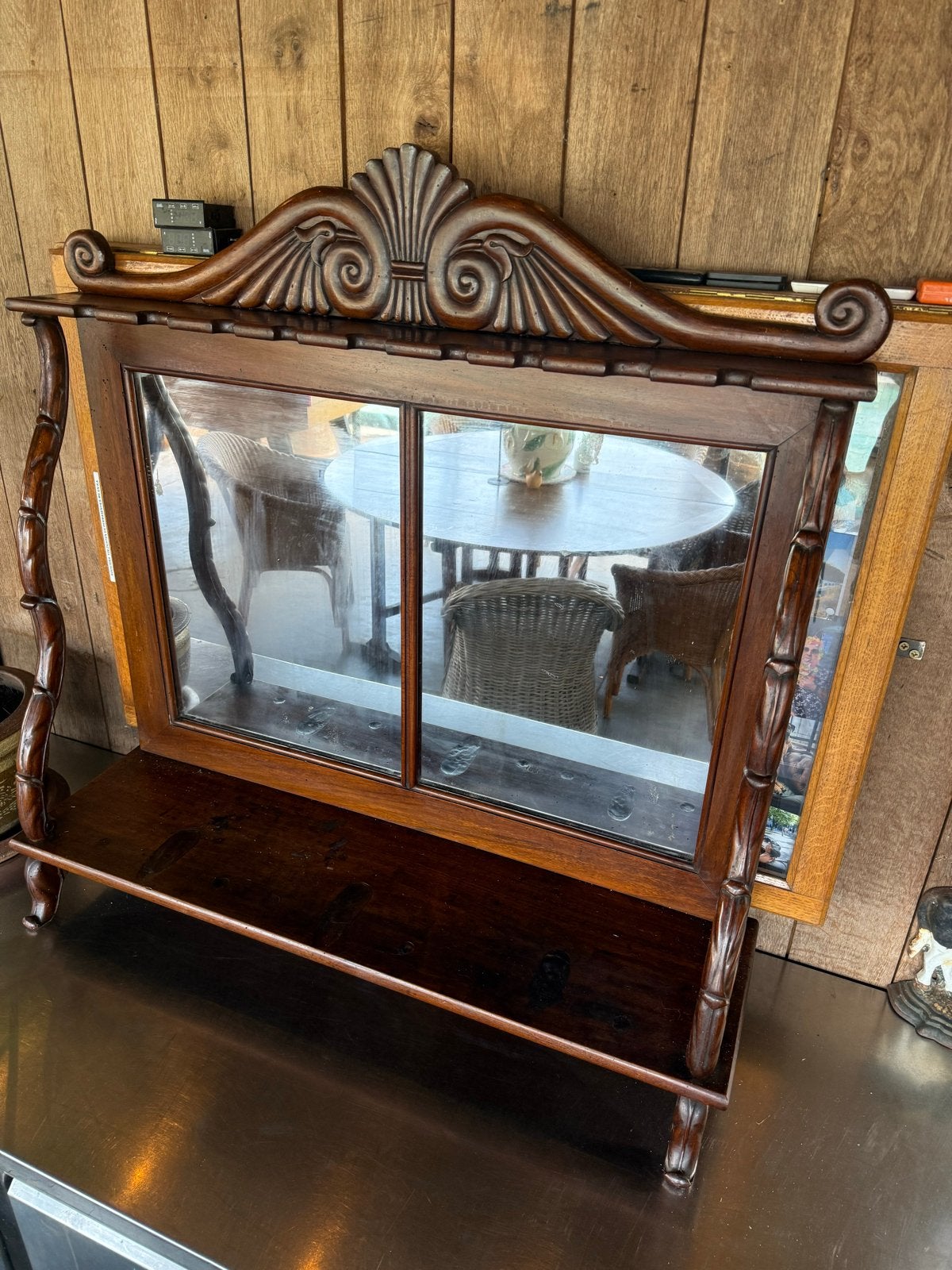 Antieke Italiaanse Wapenkast met Oud Glas, Ophalen