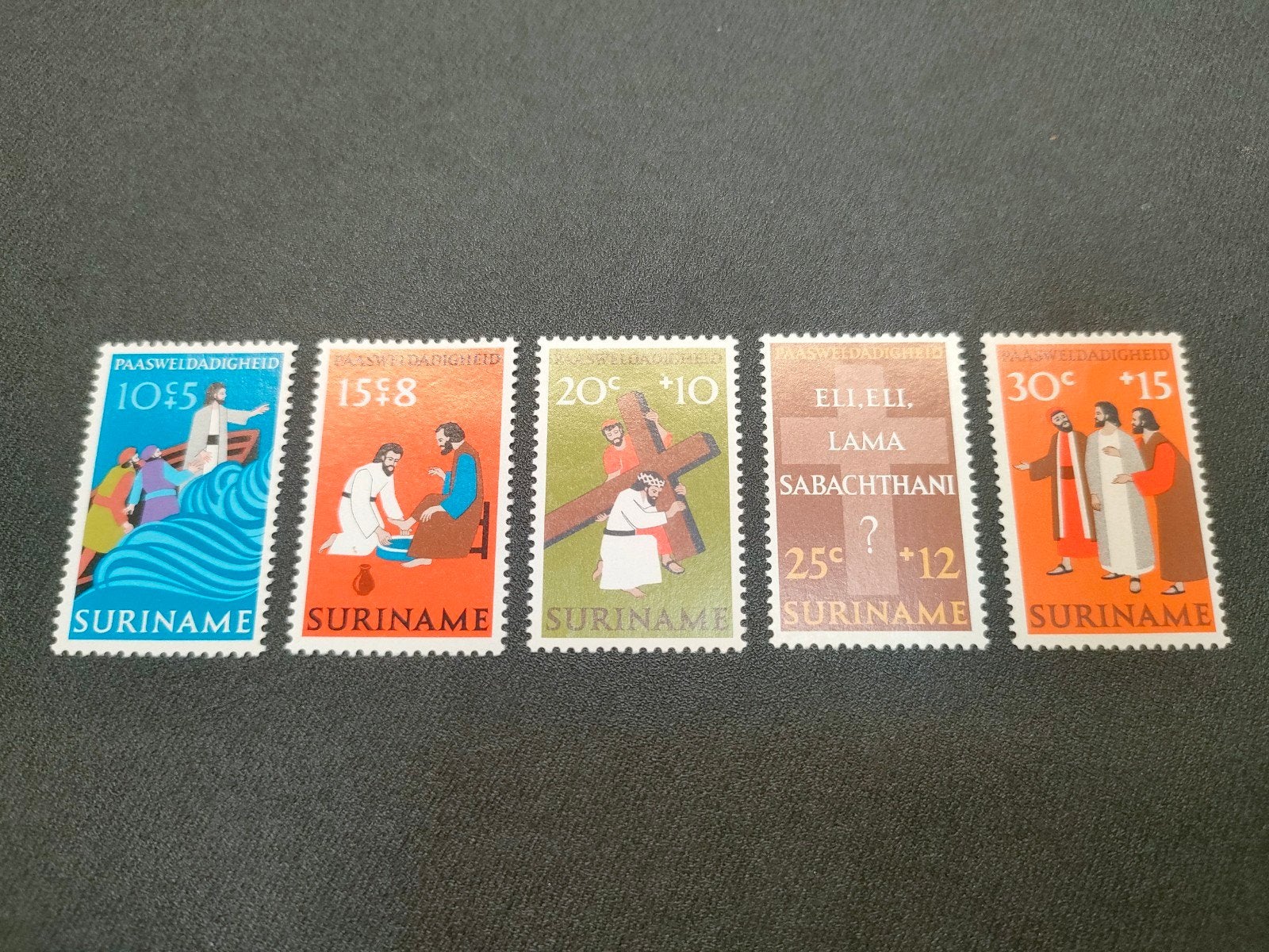 Suriname Paasweldadigheid Postzegels - Complete Set, Ophalen of Verzenden, Postfris