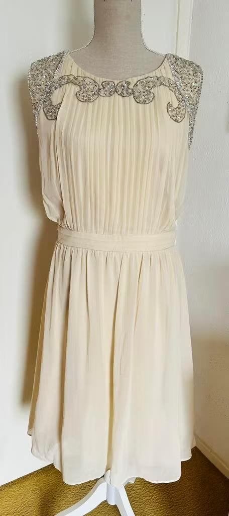 Little Mistress jurk maat 52/54[v], Kleding | Dames, Jurken, Beige, Maat 46/48 (XL) of groter, Ophalen of Verzenden, Zo goed als nieuw