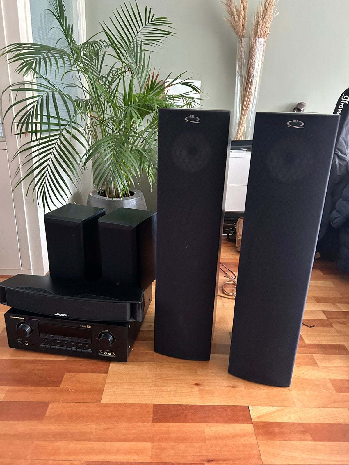 Marantz versterker met 5 speakers – KEF & Bose – € 125, Gebruikt, 70 watt of meer, Overige spelers, Ophalen