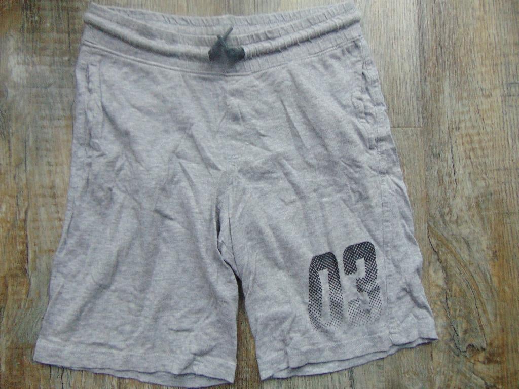Korte broek grijs maat 140 C&A broekje, Kinderen en Baby's, Kinderkleding | Maat 140, Broek, Palomino (C&A), Ophalen of Verzenden