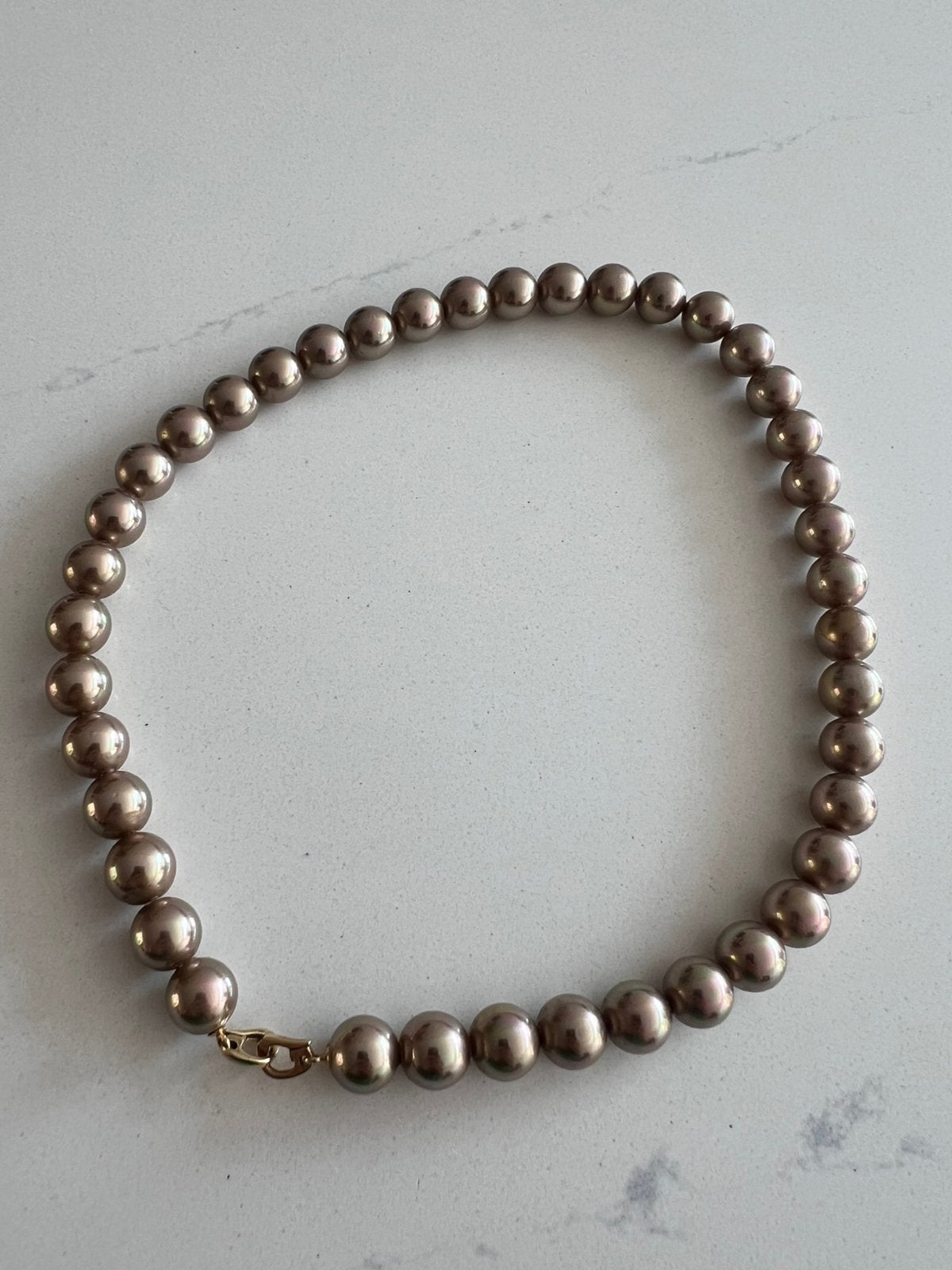 BLUSH PARELKETTING PAREL CHOKER KETTING MET GOUDEN SLOT, Ophalen of Verzenden, Zo goed als nieuw, Goud
