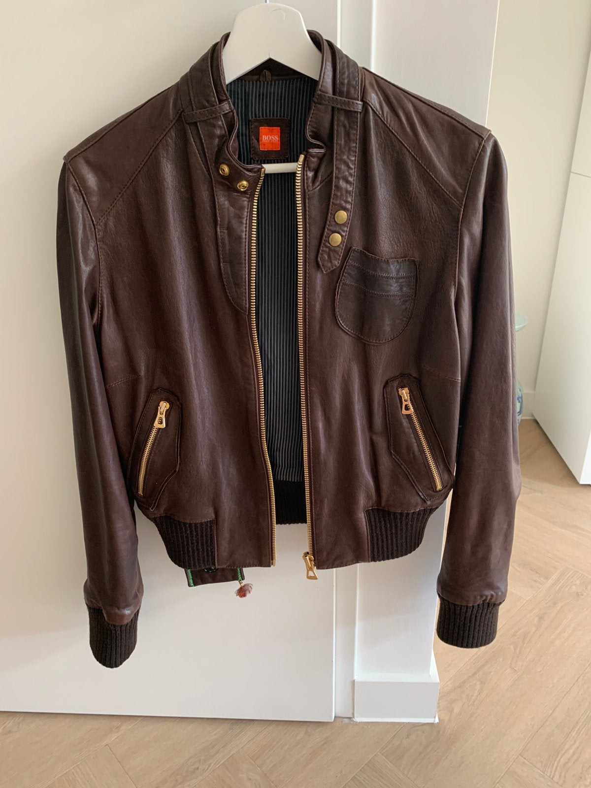 Boss jack bruin leer M 36 gevoerd, Kleding | Dames, Ophalen of Verzenden, Gedragen, Maat 36 (S), Bruin