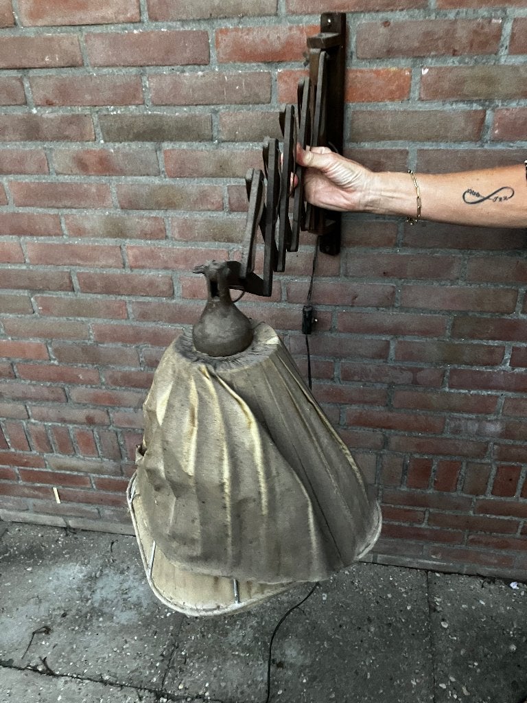 Ouderwetse lamp om te restaureren, Ophalen