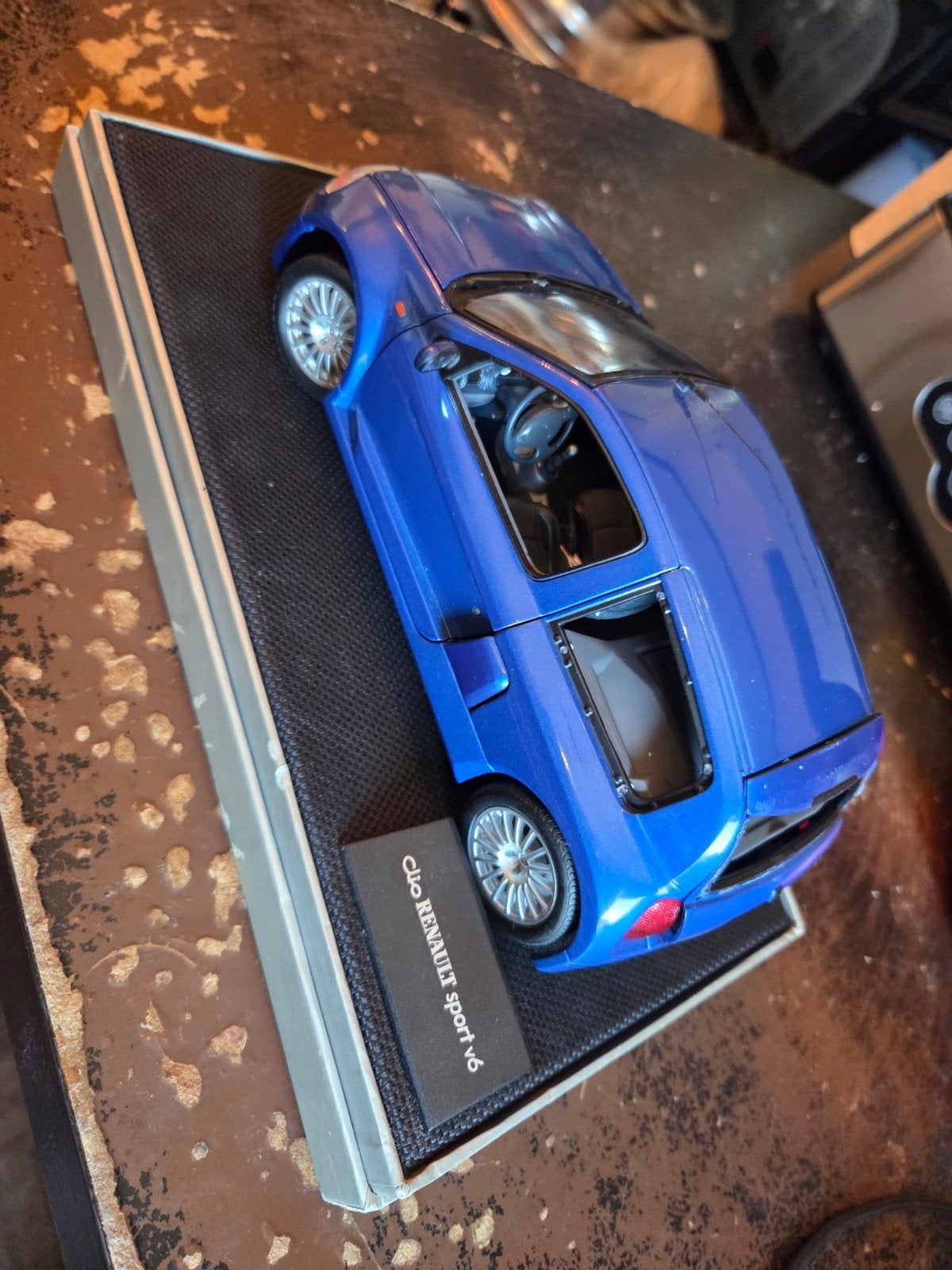 Clio Renault sport v6, Hobby en Vrije tijd, Ophalen of Verzenden, Gebruikt, Auto, Overige merken
