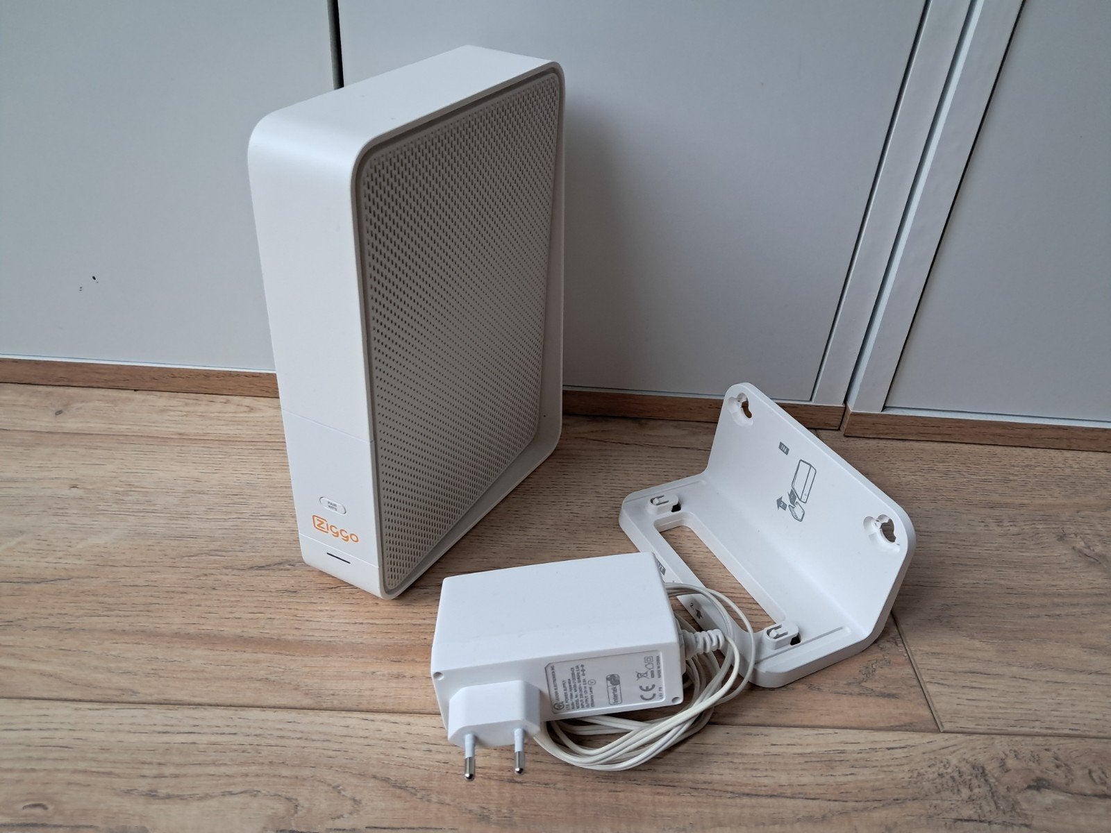 Ziggo Connectbox CH7465LG-ZG Router met modem, Ophalen of Verzenden, Gebruikt, Router met modem, Ziggo