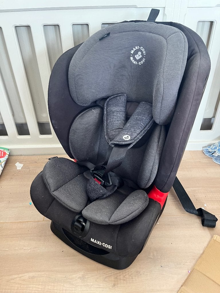 Maxi Cosi Titan Nomad Black, Kinderen en Baby's, Autostoeltjes, Ophalen, Zo goed als nieuw, 9 t/m 36 kg, Isofix