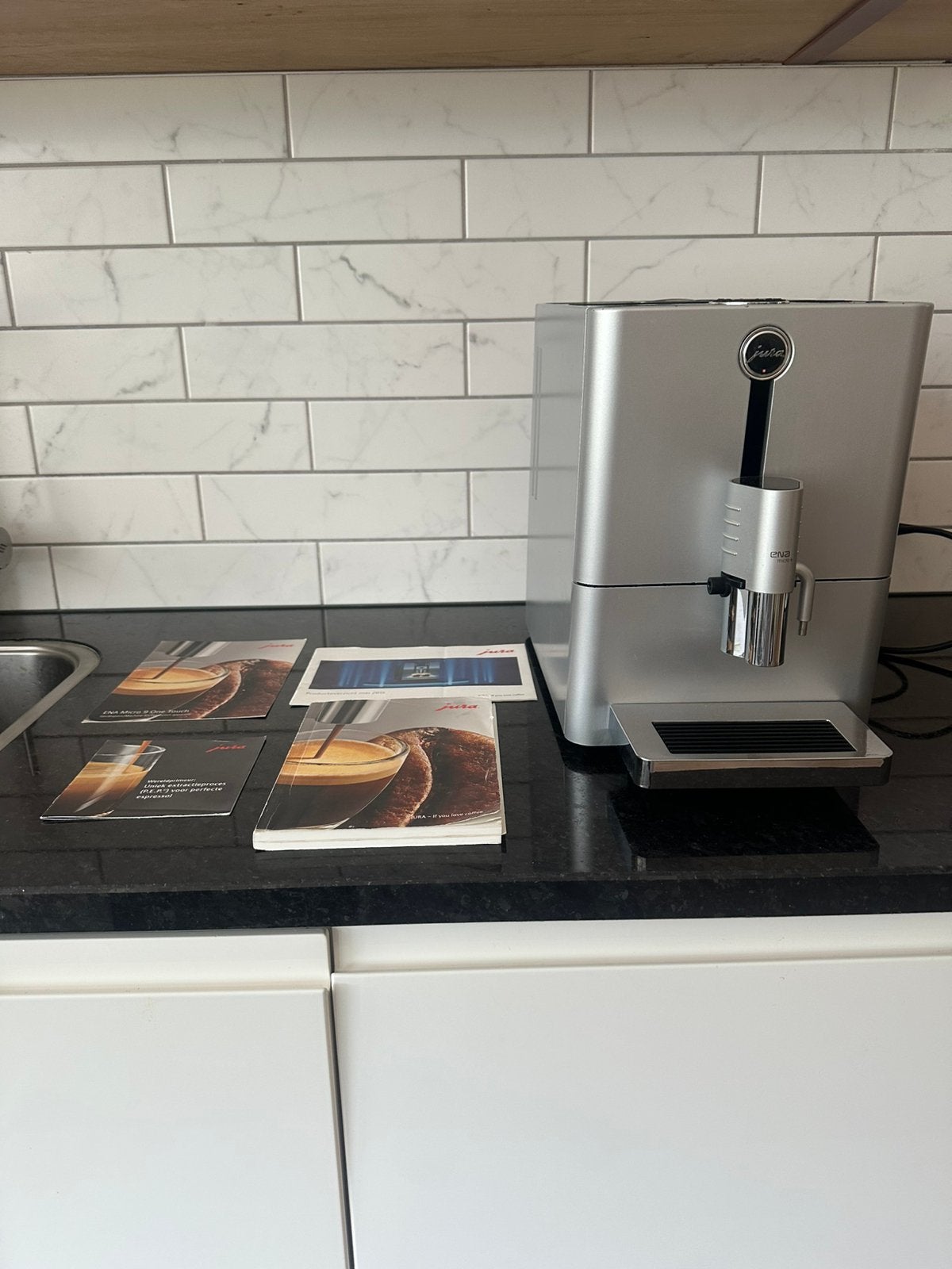 Jura ENA Micro 9 One Touch | Volautomatische koffiemachine, Witgoed en Apparatuur, Koffiezetapparaten, Ophalen, Gebruikt, Koffiemachine