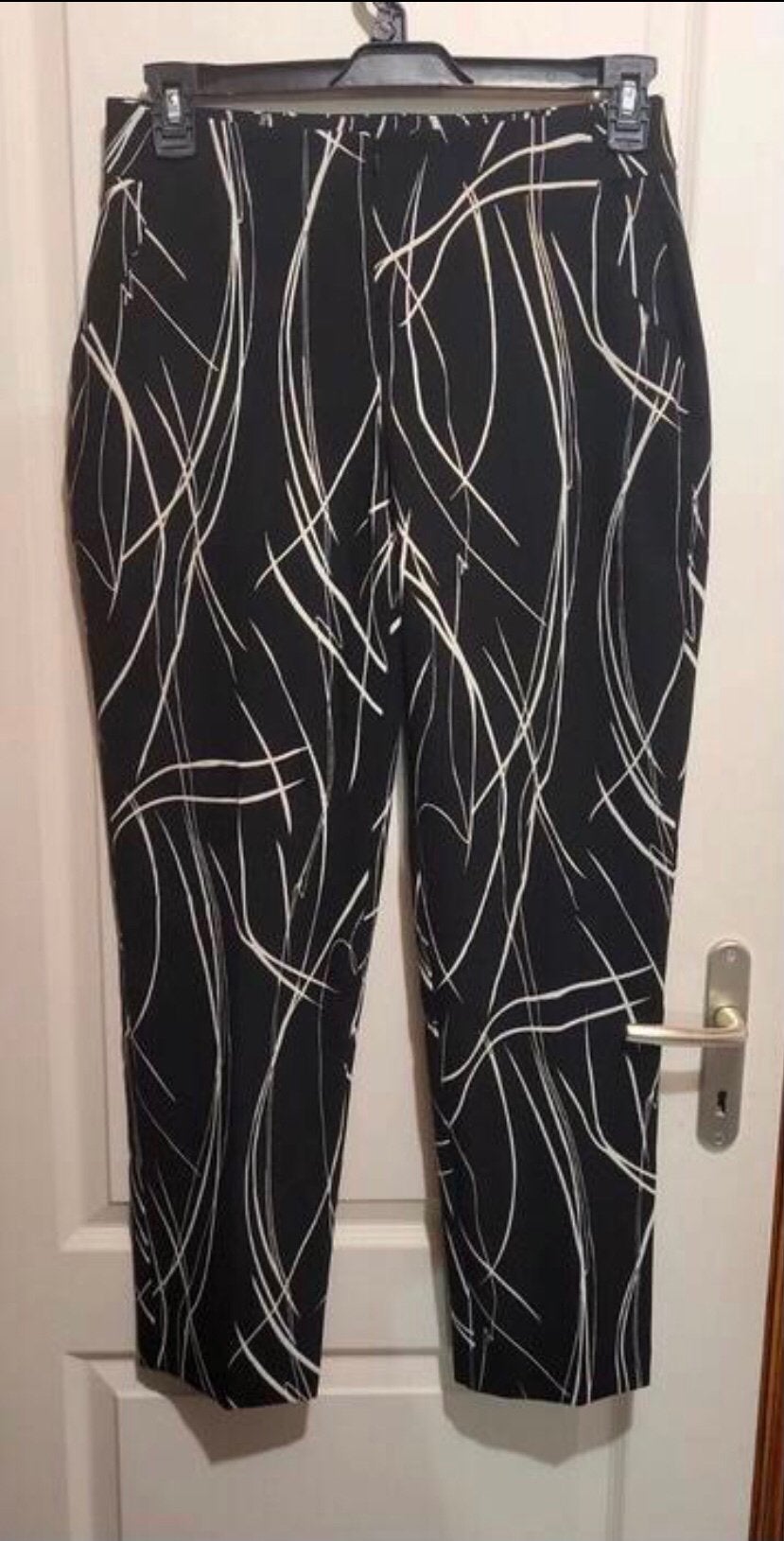 Ribkoff slanke zwarte 7/8 pantalon beige streep dessin 40, Kleding | Dames, Maat 38/40 (M), Overige kleuren, Verzenden, Zo goed als nieuw