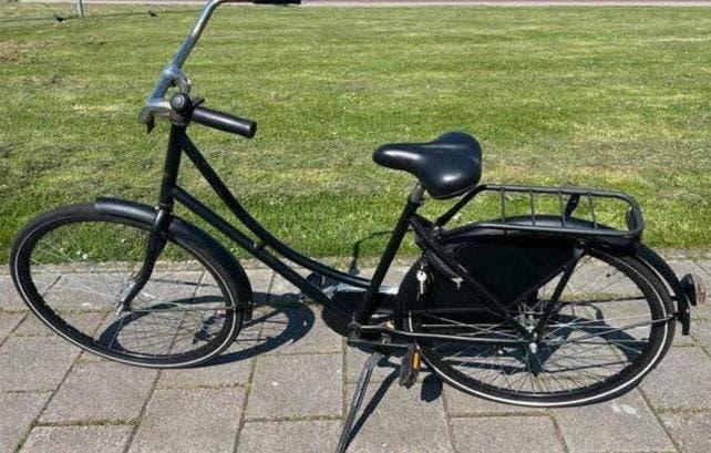Nette Zwarte Fiets, Ophalen of Verzenden, Zo goed als nieuw, Terugtraprem, Overige merken