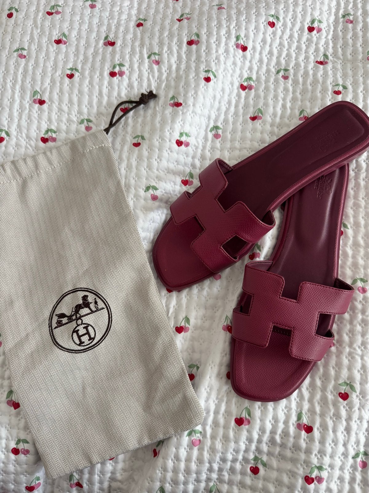 Hermès Oran Sandalen Maat 41 - Nieuw!, Kleding | Dames, Schoenen, Verzenden, Nieuw, Sandalen of Muiltjes, Rood