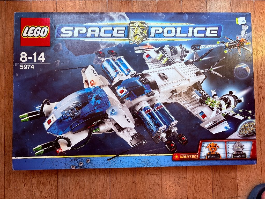 Lego 5974 Space Galactic Enforcer NIEUW
