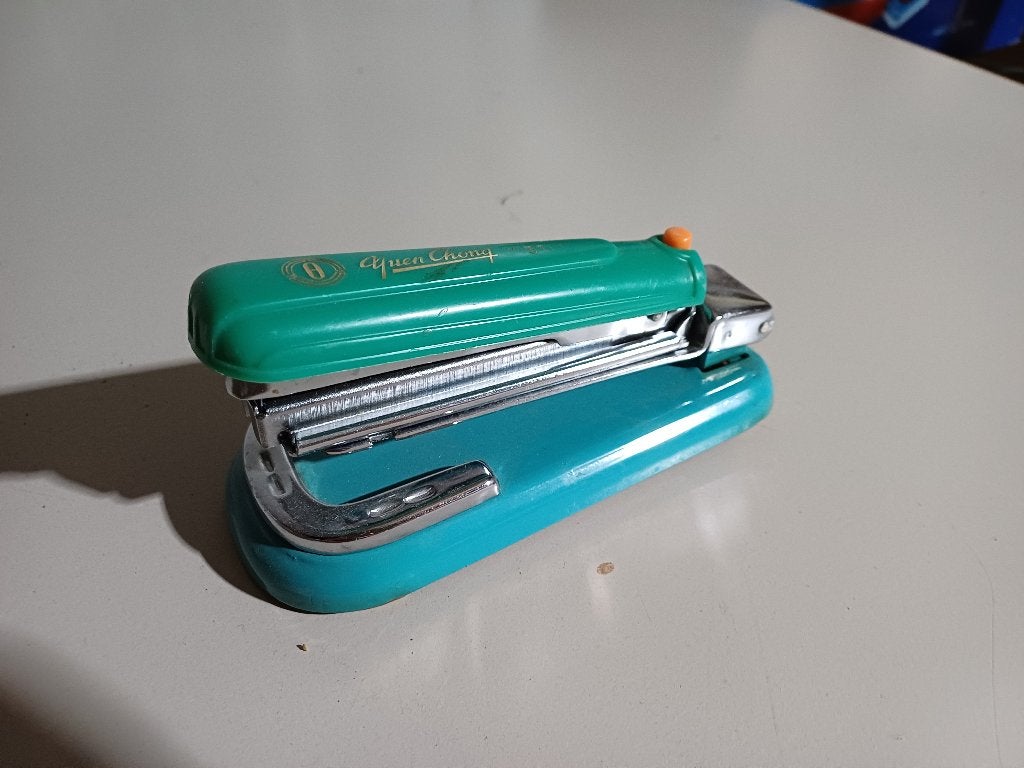 Antieke nietmachine, Ophalen of Verzenden