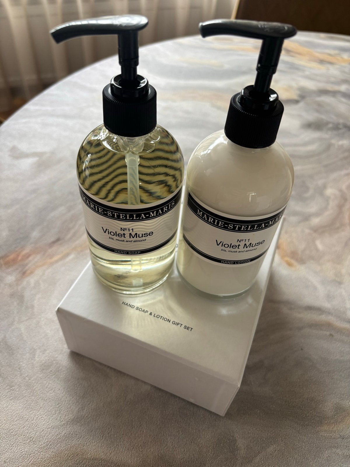 Marie-Stella-Maris Handzeep & Lotion Giftset Violet Muse, Ophalen of Verzenden, Nieuw, Overige typen