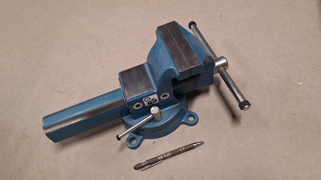 Westward 125mm bankschroef DRAAIBAAR met buizenklem. NIEUW!, ,, Nieuw, Ophalen of Verzenden, ,