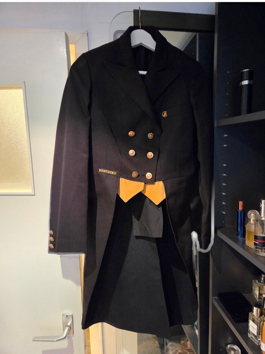 mooie slipjas/ dressuurfrack kentucky mt.38, Dressuur, Ophalen of Verzenden, Zo goed als nieuw, Zwart
