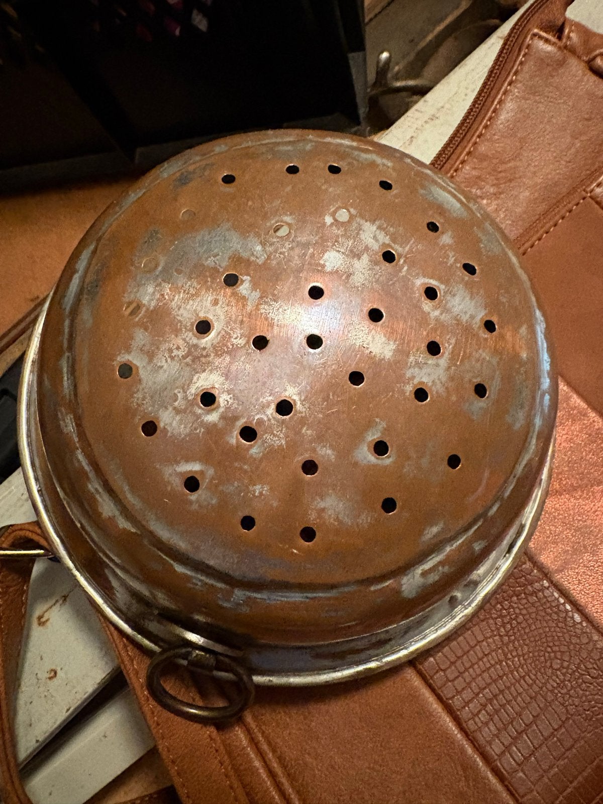 Antiek koperen vergiet met patina, Ophalen of Verzenden