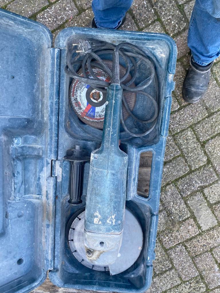 Grote Bosch haakse slijptol in koffer, Ophalen of Verzenden, Gebruikt, 1000 watt of meer, Haakse handslijpmachine