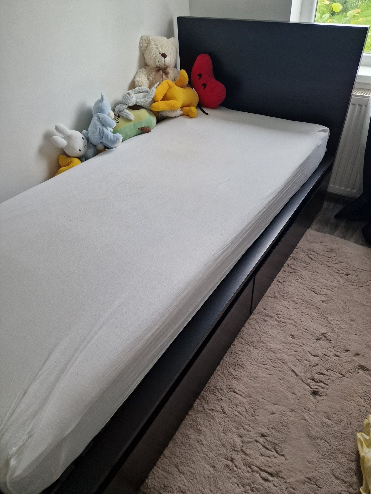 IKEA MALM bedframe 90x200 zwartbruin + matras + lattenbodem, Huis en Inrichting, Slaapkamer | Bedden, Gebruikt, 90 cm, Eenpersoons