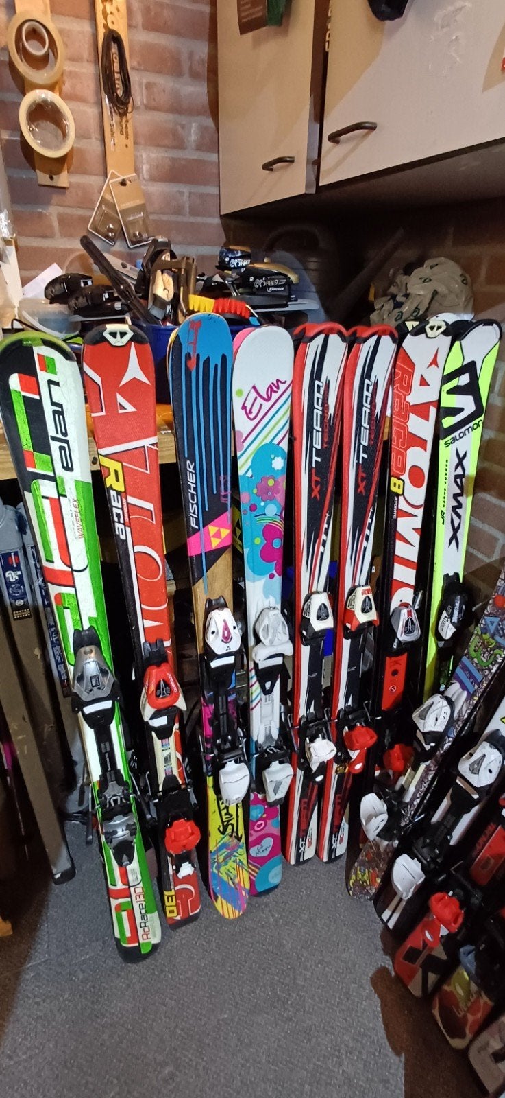 kinder ski L 80,90,100,110,120,130,140,150 Atomic, Fischer, 140 tot 160 cm, Gebruikt, Carve, Skiën