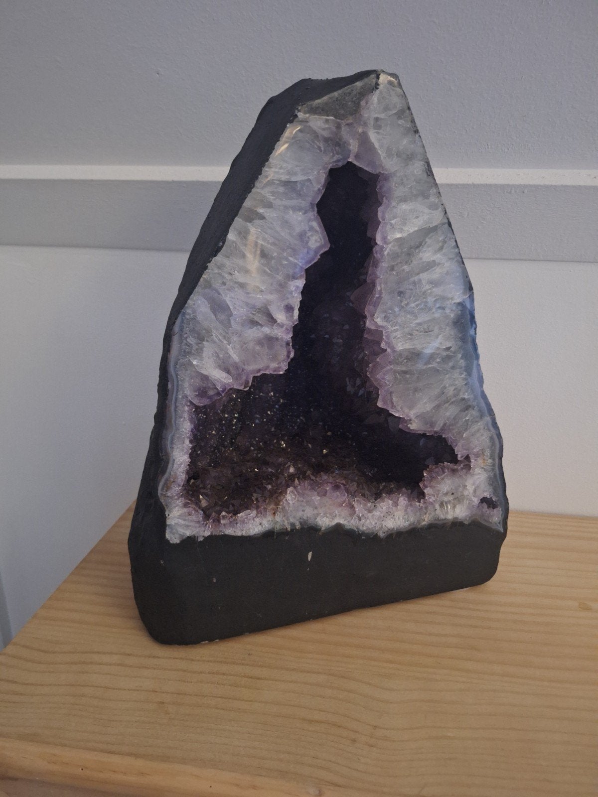 Prachtige Amethist Geode - 20 Kg., Sieraden, Tassen en Uiterlijk, Ophalen of Verzenden, Zo goed als nieuw
