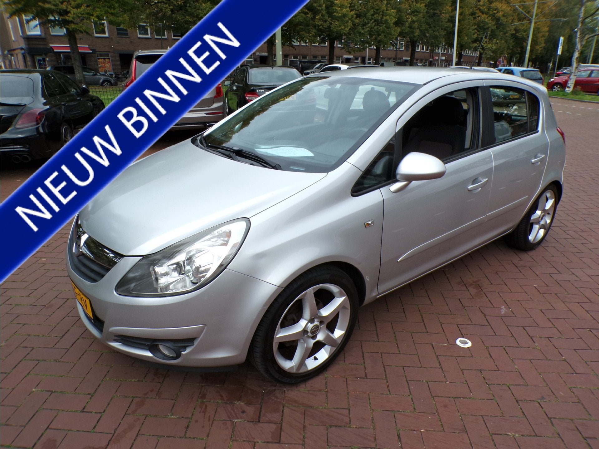Opel Corsa 1.4-16V Business Sport (bj 2008), Auto's, Voorwielaandrijving, Dealer onderhouden, 1063 kg, Gebruikt