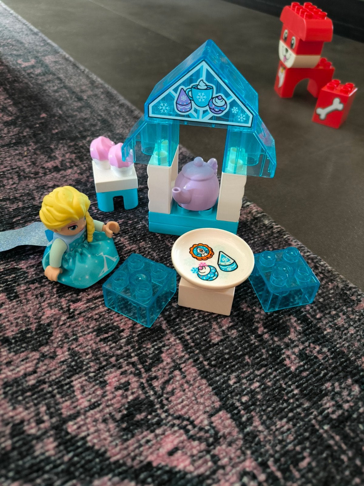 LEGO Duplo 10920 Elsa en Olaf's theefeest (mist Olaf), Ophalen of Verzenden, Zo goed als nieuw