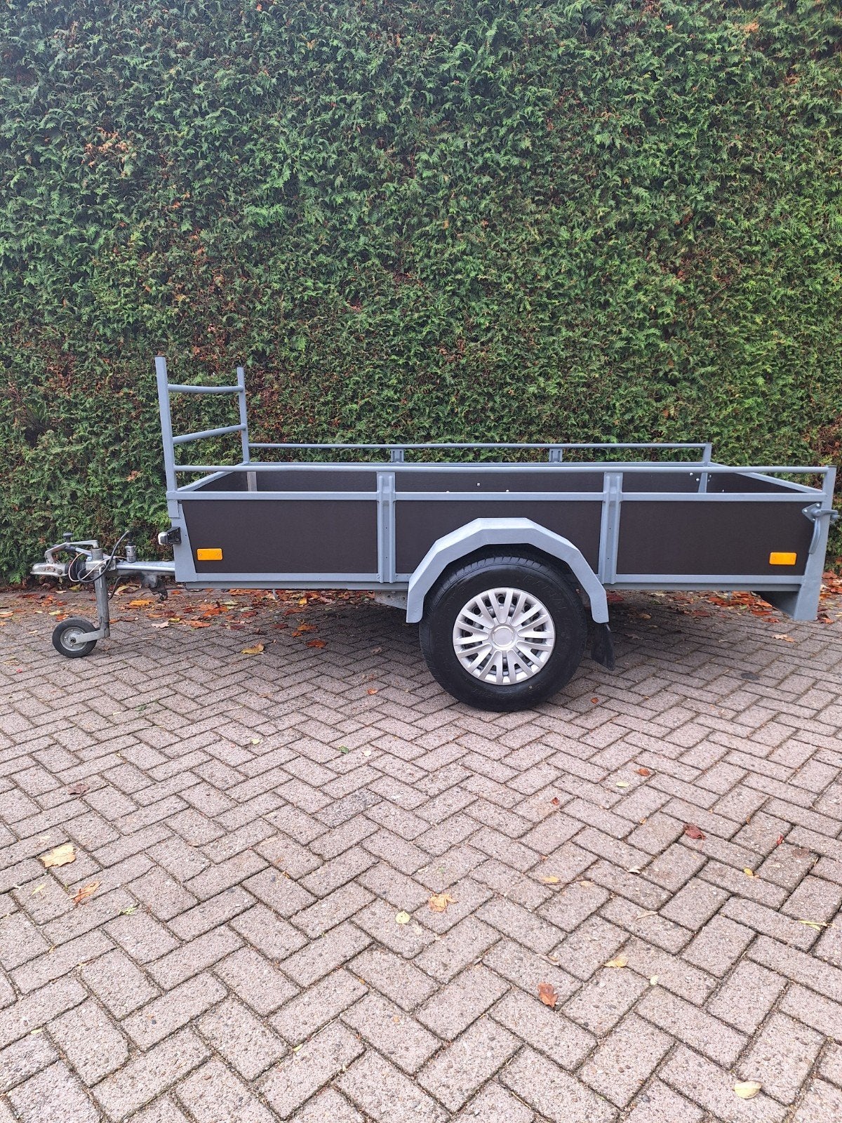 Saris H200 Geremde aanhanger-bakwagen, Ophalen, Zo goed als nieuw