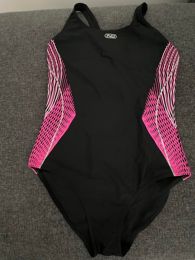 INQ Zwart Badpak met Roze Details - Maat XS, Ophalen of Verzenden, Zo goed als nieuw, Zwart, Badpak