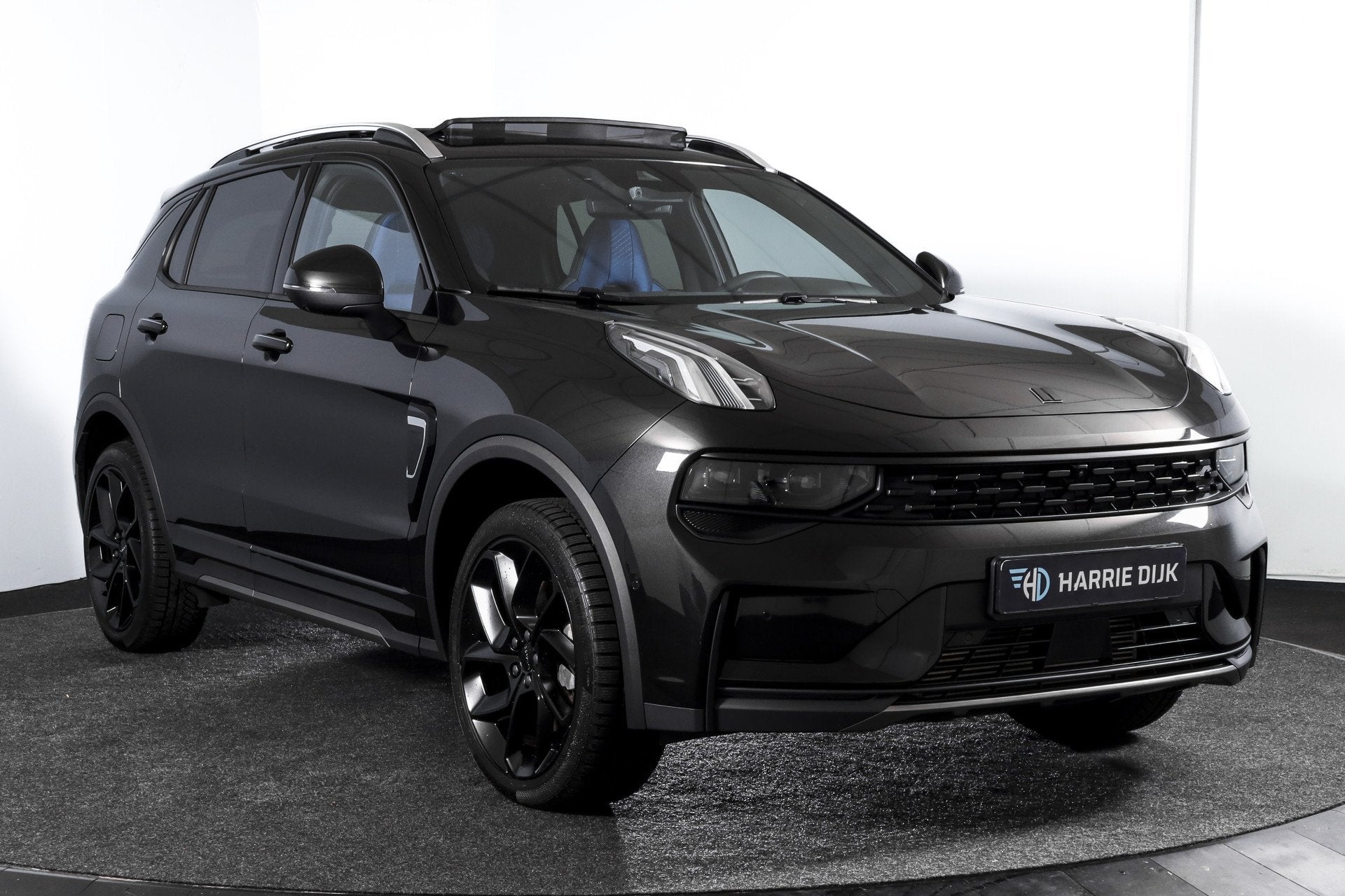 Foto 66 van Lynk & Co 01 1.5 PHEV 261PK MY23 | Blackpakket | Donkere hem