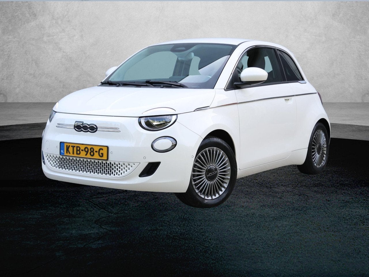 Fiat 500E Icon 42 kWh 118pk | Camera | Apple Carplay/Android, Auto's, Automaat, Gebruikt, 118 pk, 4 stoelen