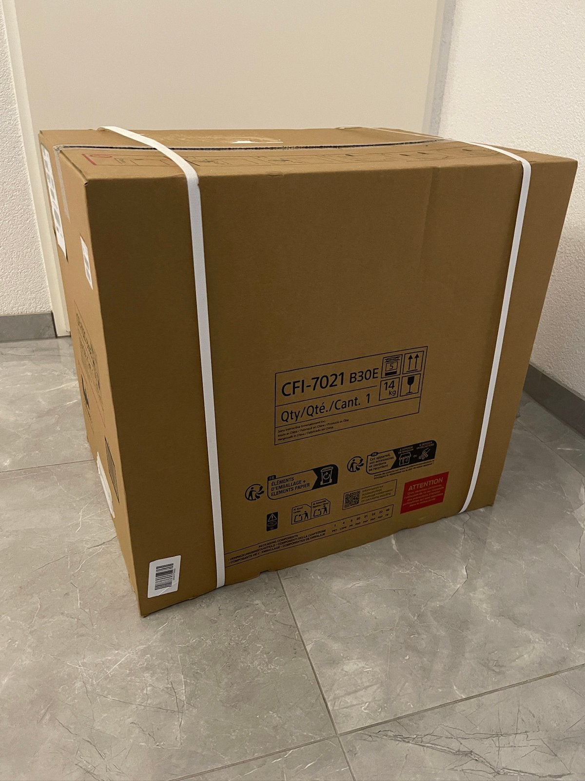 PlayStation 5 Pro console - 30th Anniversary Limited Edition, Spelcomputers en Games, Spelcomputers | Sony PlayStation 5, Nieuw