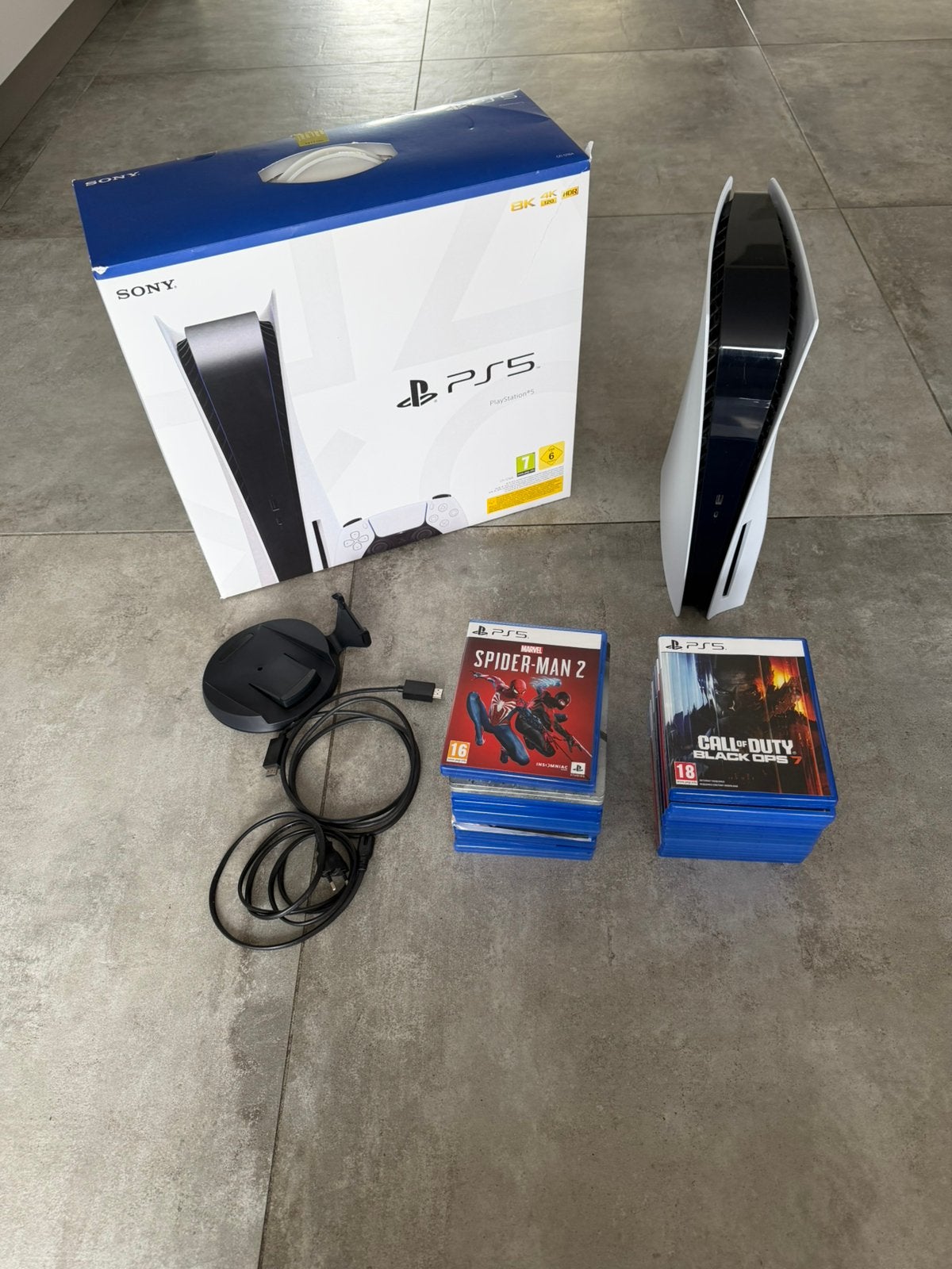 Playstation 5 disc edition met 19 spellen, Ophalen of Verzenden, Gebruikt, Playstation 5