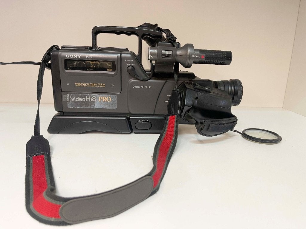 Sony CCD-V5000E Hi8 vintage camera (cassetteluikje probleem), N, N, Hi 8, Ophalen of Verzenden