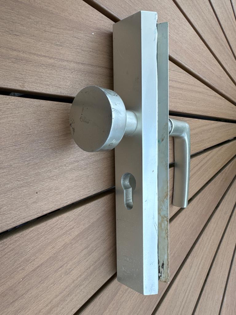 Lips veiligheids deurbeslag met Klink en Knop - Gebruikt, Ophalen of Verzenden, Gebruikt, Rvs, Klink of Kruk