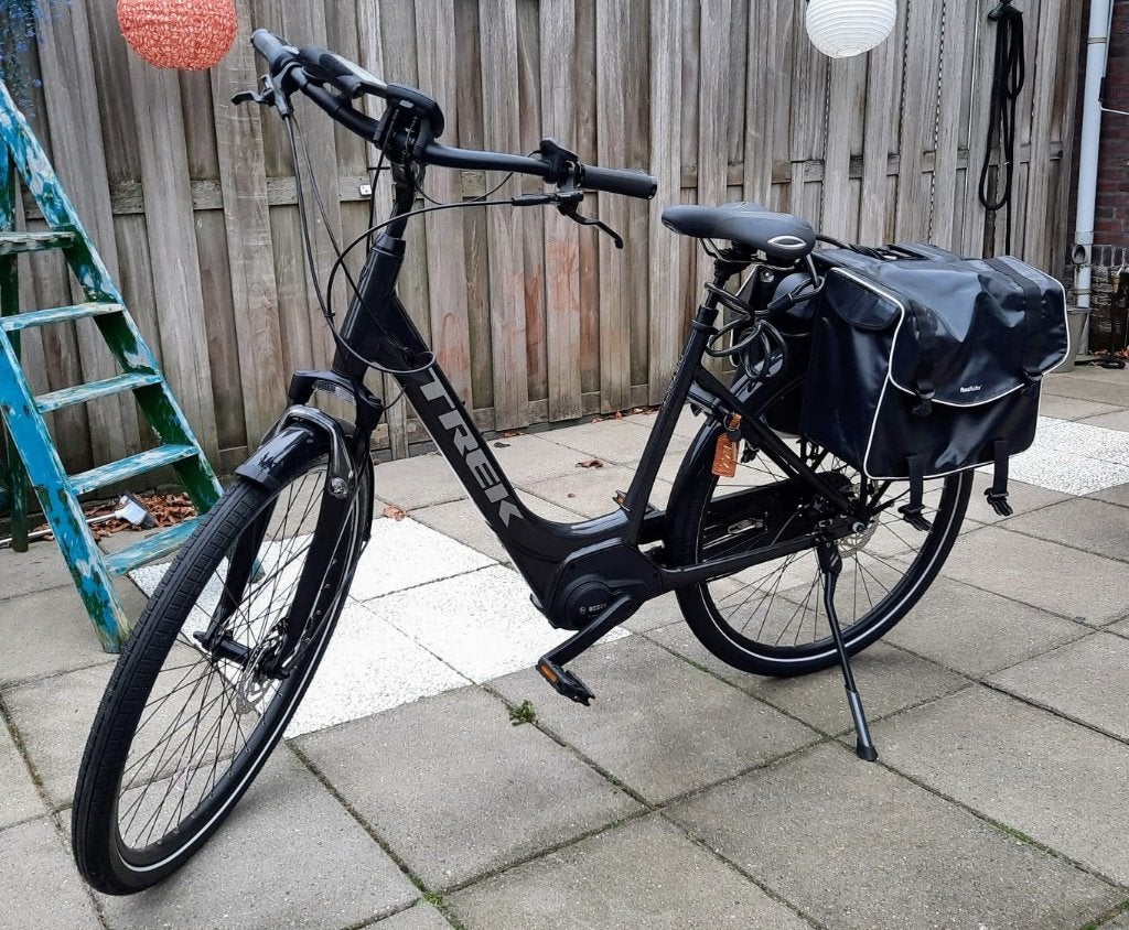 electrische fiets Trek District +4, Zo goed als nieuw, 51 tot 55 cm, 50 km per accu of meer, Ophalen