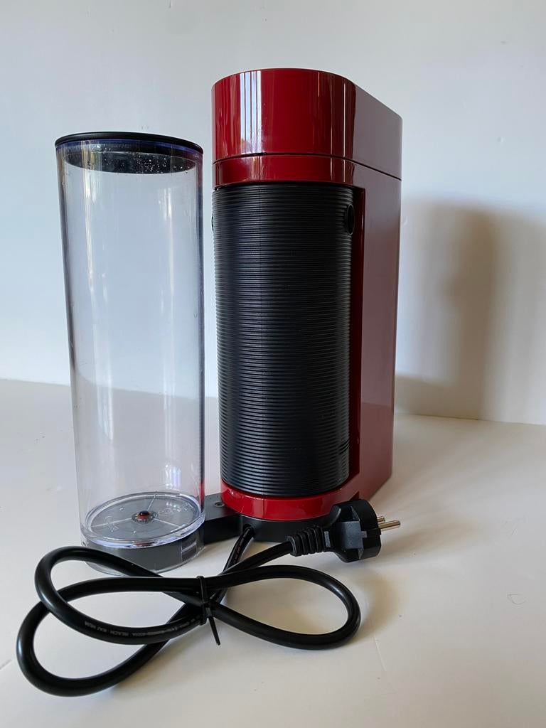 Nespresso Magimix Vertuo kersenrood, Ophalen of Verzenden, Zo goed als nieuw