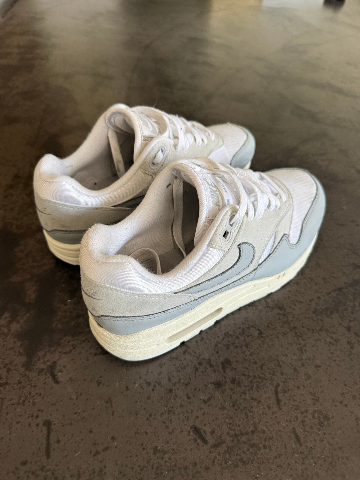 Nike Air Max 1 - Maat 39, Kleding | Dames, Schoenen, Ophalen, Gedragen, Wit, Sneakers of Gympen