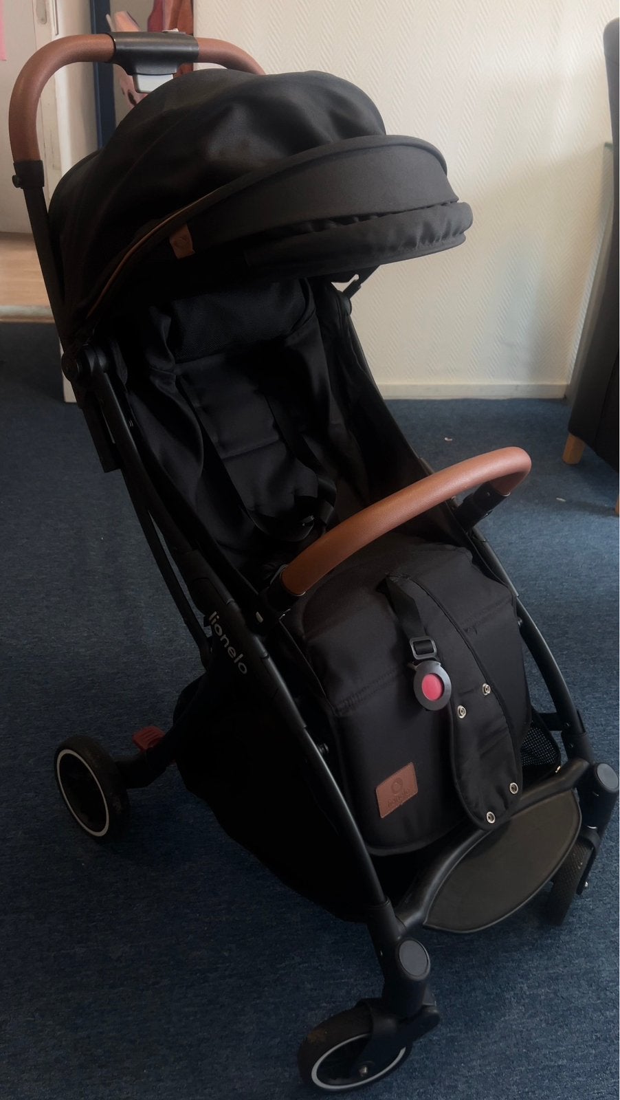 Lionelo kinderbuggy/kinderwagen, Ophalen, Zo goed als nieuw, Regenhoes