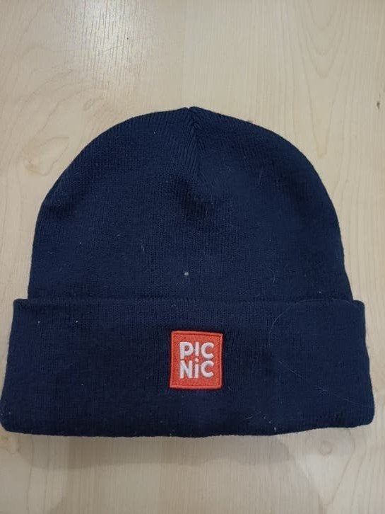 2 donkerblauwe mutsen met logo's, Ophalen of Verzenden, Gedragen, Muts, GAMMA / PICNIC