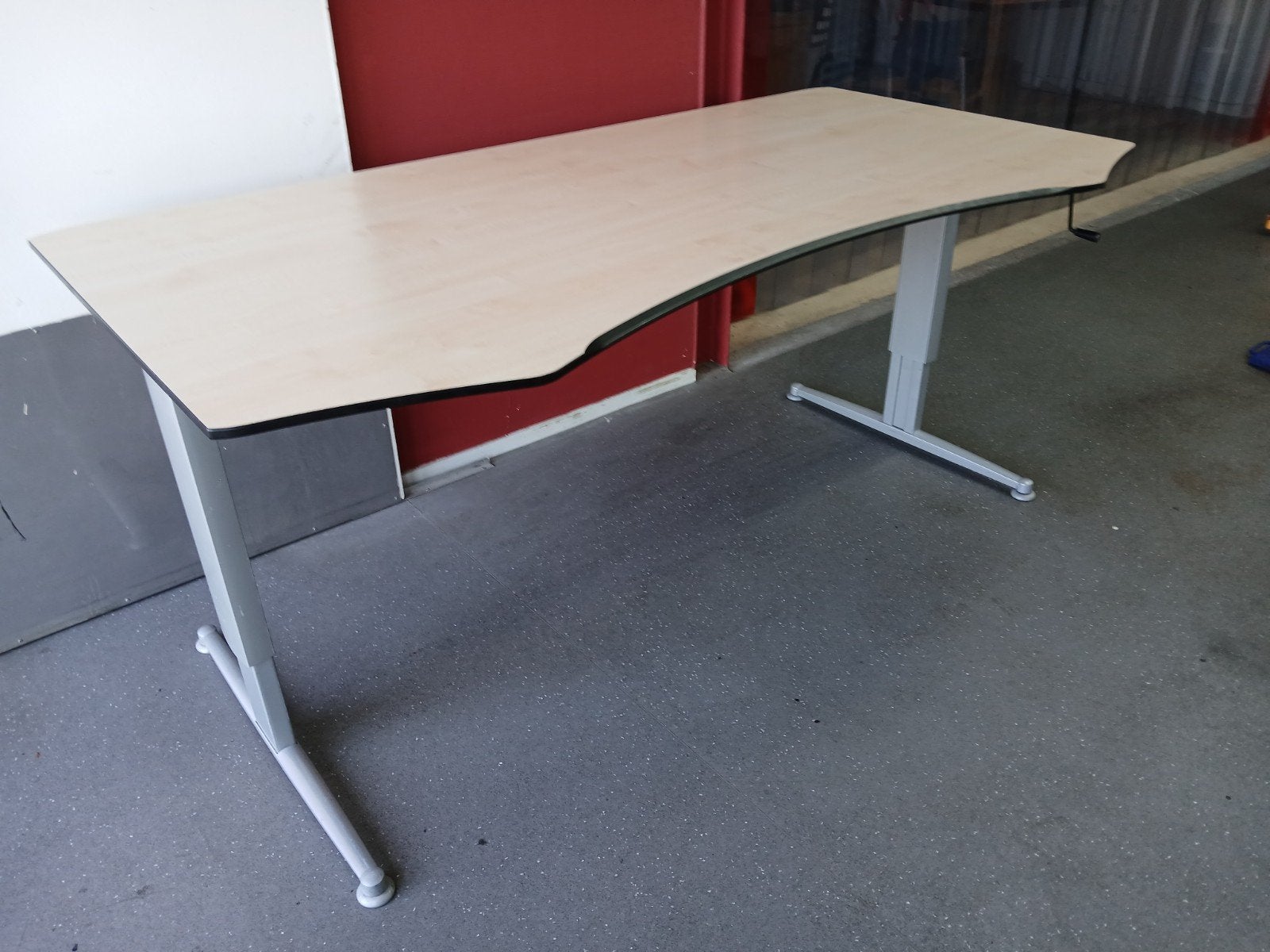 Bureau hoog/laag Aspa, Huis en Inrichting, Ophalen, Zit-sta bureau, Info@tommysmit.nl, Gebruikt
