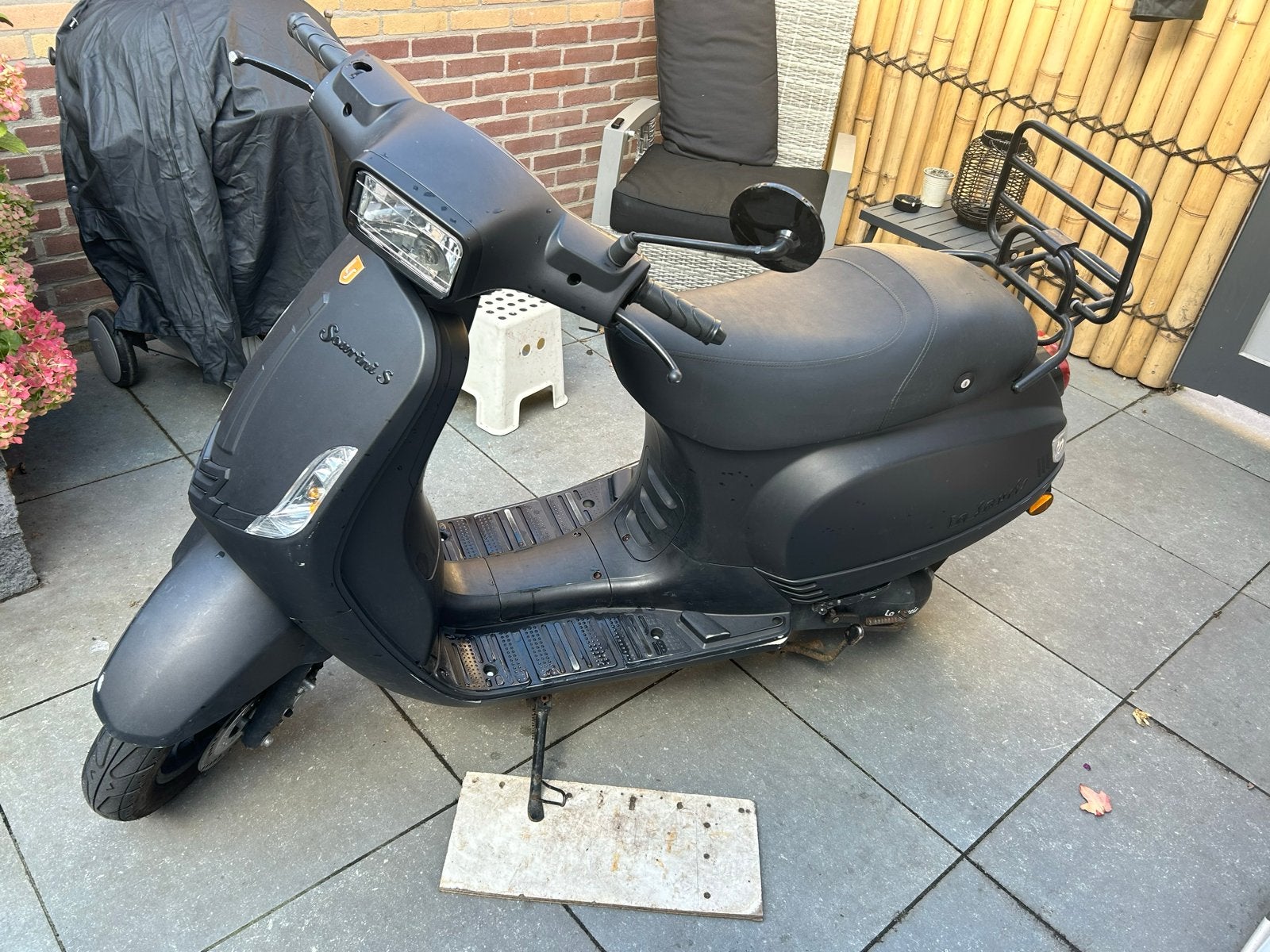 La Souris Sourini S Mat Zwart - Lichte lakschade, Ophalen, Gebruikt, Benzine, Overige merken