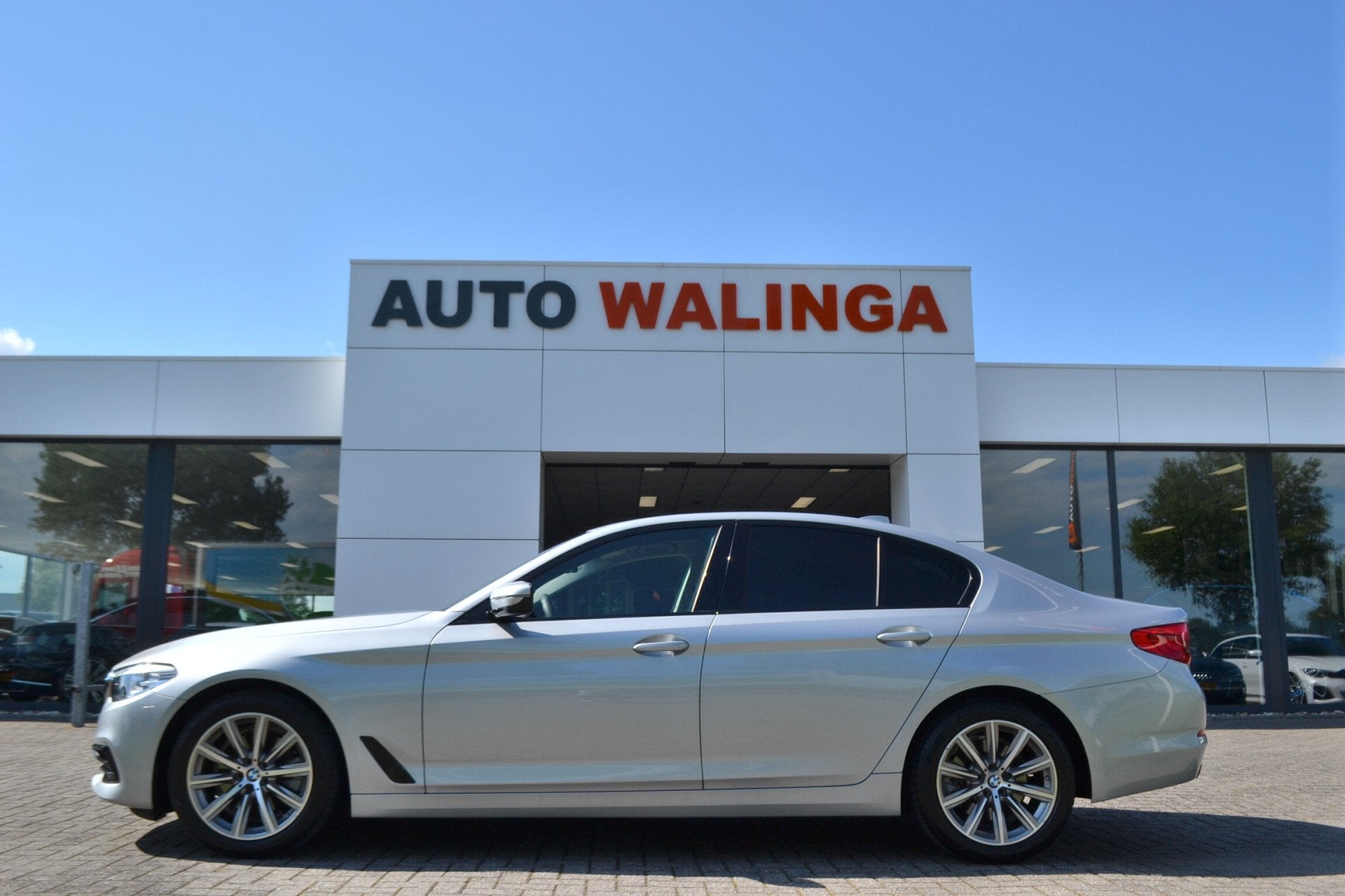 BMW 5 Serie 520i Sportline | Achteruitrij Camera | Stoelverw, Automaat, 1998 cc, Achterwielaandrijving, Gebruikt