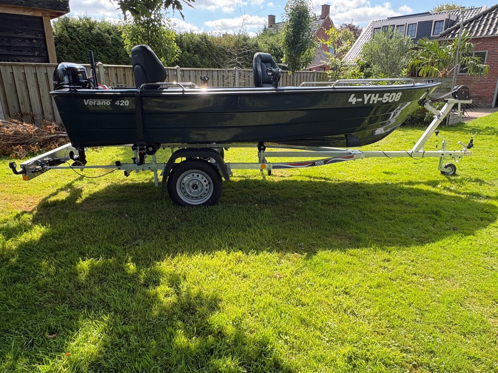 Verano 420 Fish + 15PK Tohatsu + trailer (complete set), Ophalen, 15 pk, Viertaktmotor, Zo goed als nieuw
