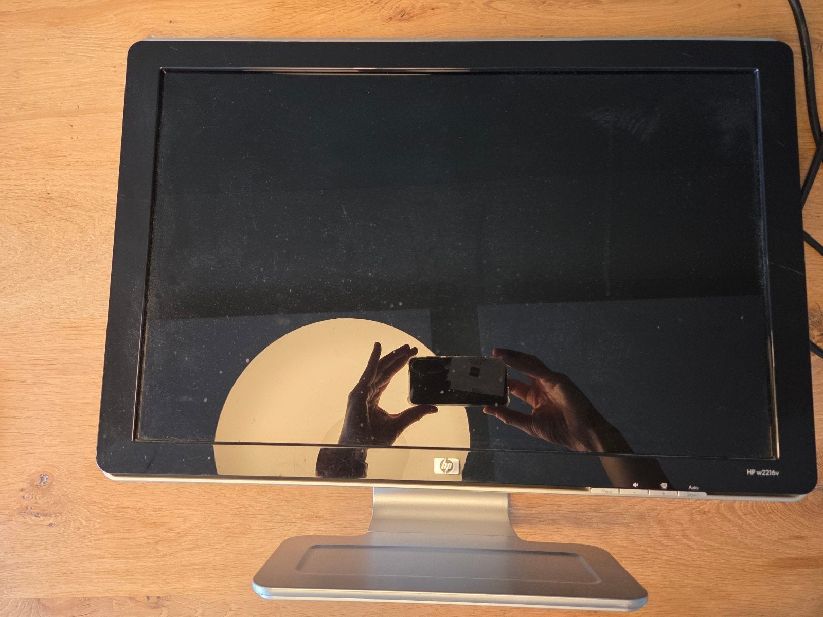 HP w2216v VGA Monitor (2 stuks beschikbaar), Computers en Software, Monitoren, Ophalen, Gebruikt, HP, VGA