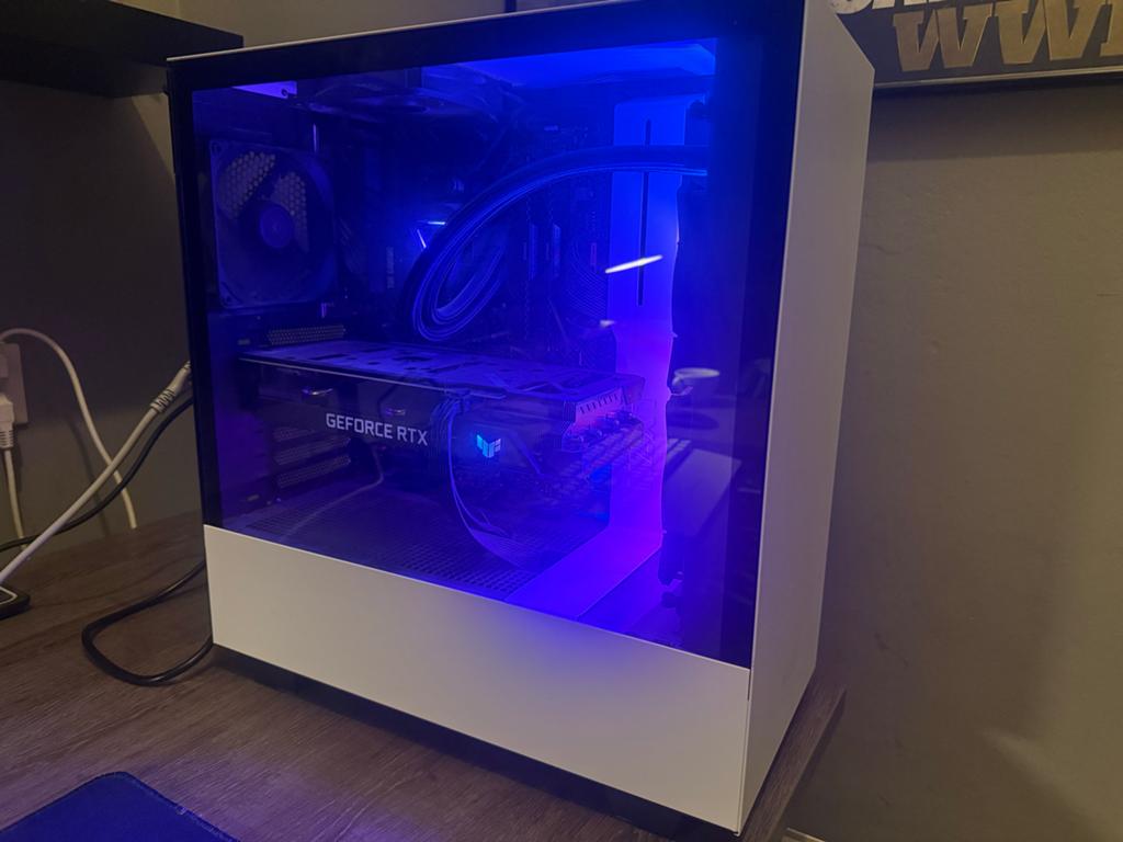 Gaming PC: RTX 3060 Ti, Ryzen 5 5600G, 16GB RAM, Waterkoelin, Computers en Software, Desktop Pc's, Ophalen, Zo goed als nieuw