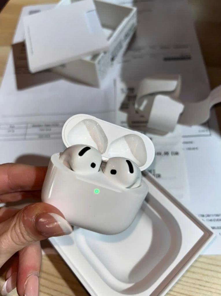 Apple AirPods 4 - Draadloze Oordopjes, Ophalen, Zo goed als nieuw, Overige merken, Draadloos